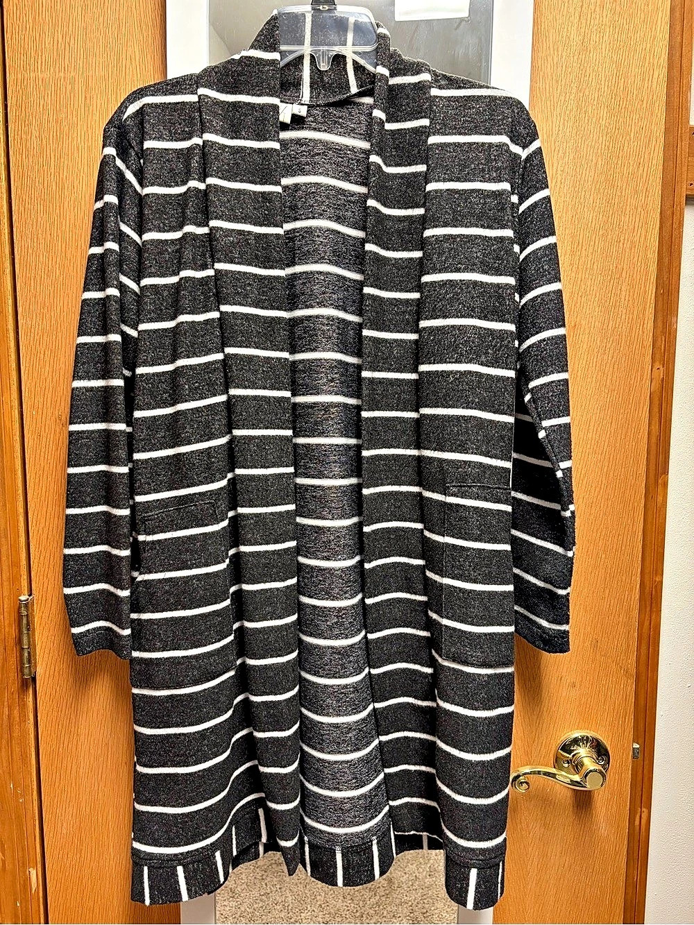 BYTAVI Striped Open Front Cardigan in Black & White Like New
